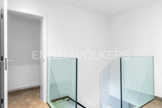 3 camera da letto Villa in vendita in Costa del Silencio, Arona con piscina garage - 895.000 € (Rif: 9018694)