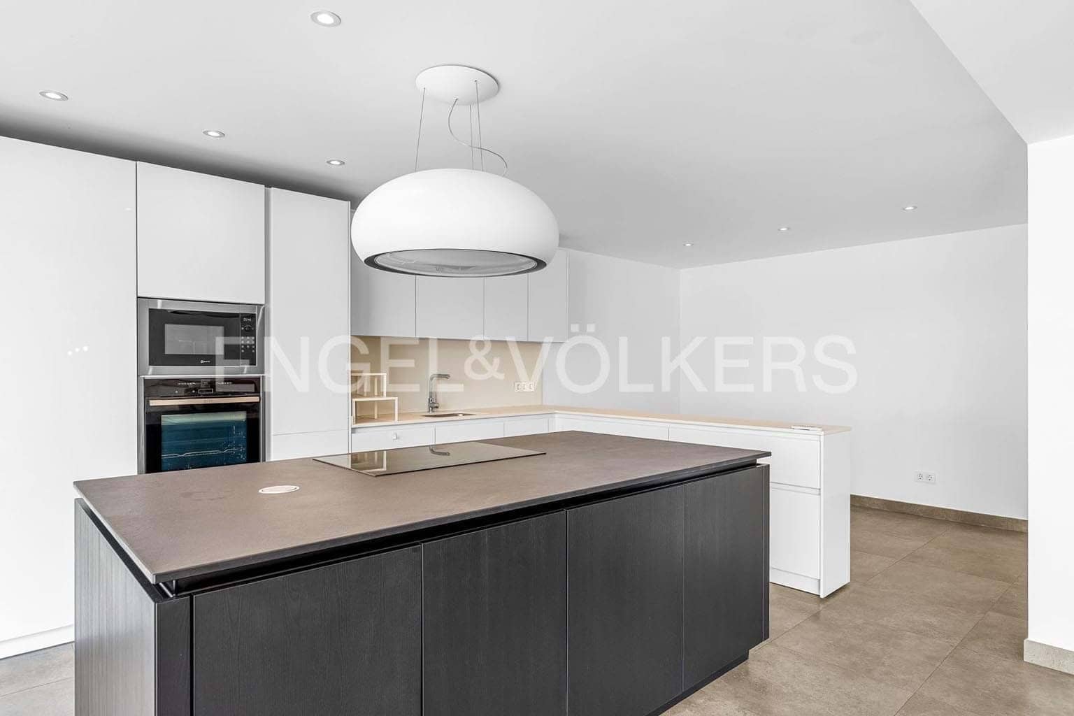 3 sovrum Villa till salu i Costa del Silencio med pool garage - 895 000 € (Ref: 9018694)