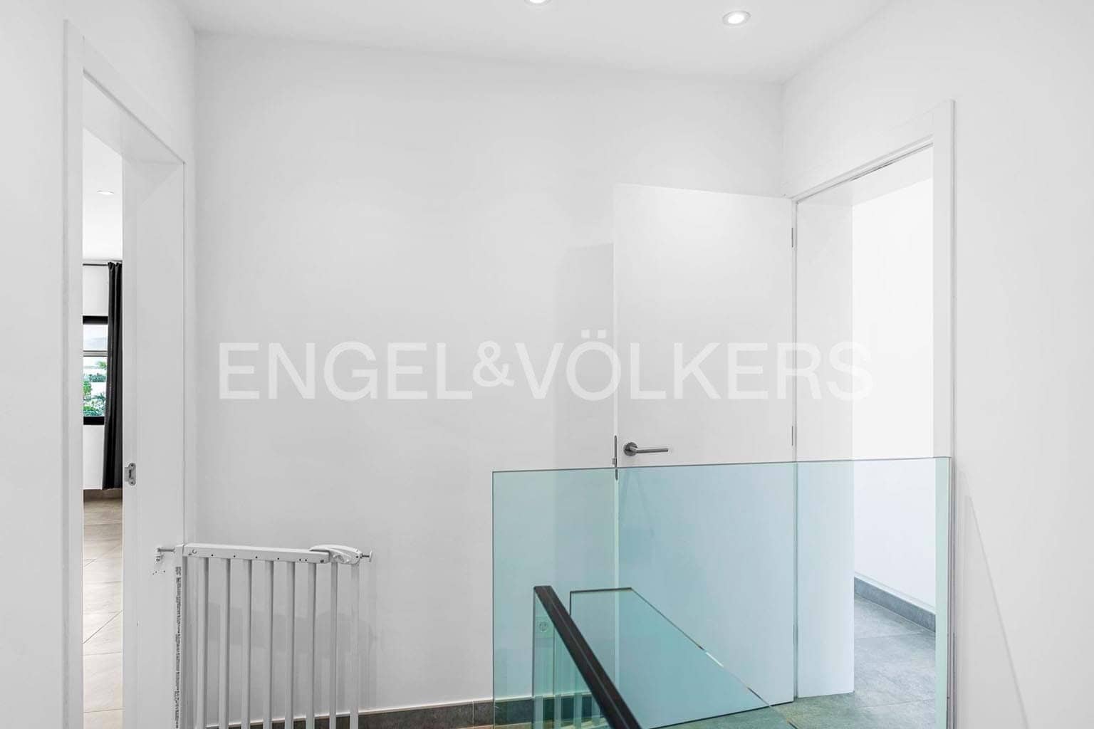 3 sovrum Villa till salu i Costa del Silencio med pool garage - 895 000 € (Ref: 9018694)