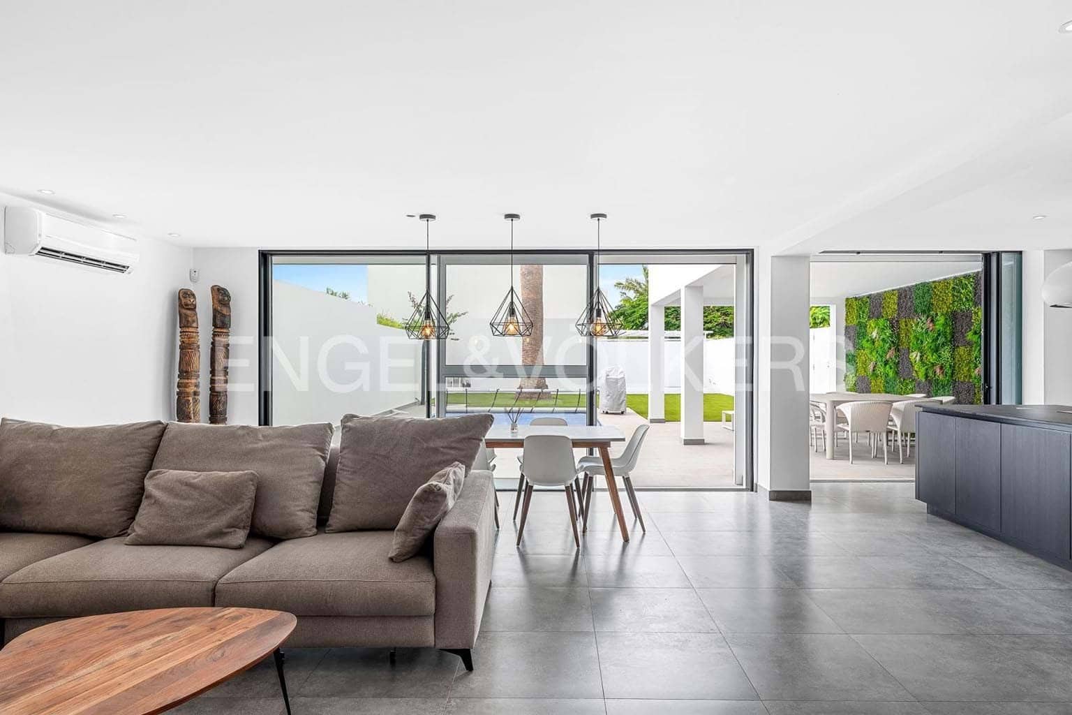 3 sovrum Villa till salu i Costa del Silencio med pool garage - 895 000 € (Ref: 9018694)