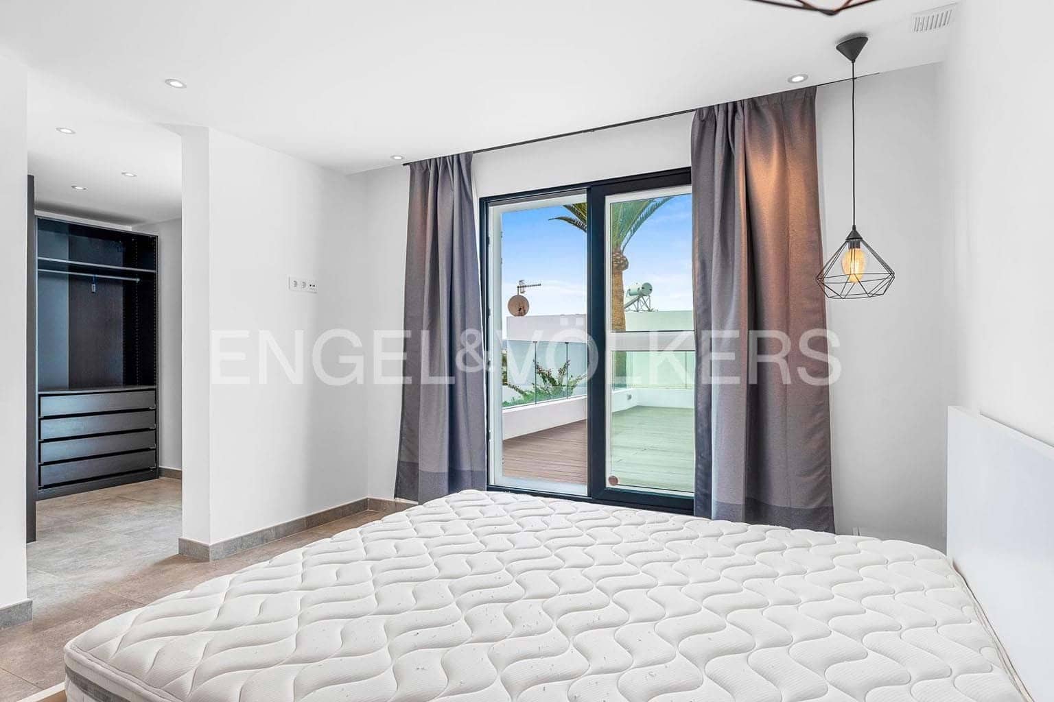 3 sovrum Villa till salu i Costa del Silencio med pool garage - 895 000 € (Ref: 9018694)