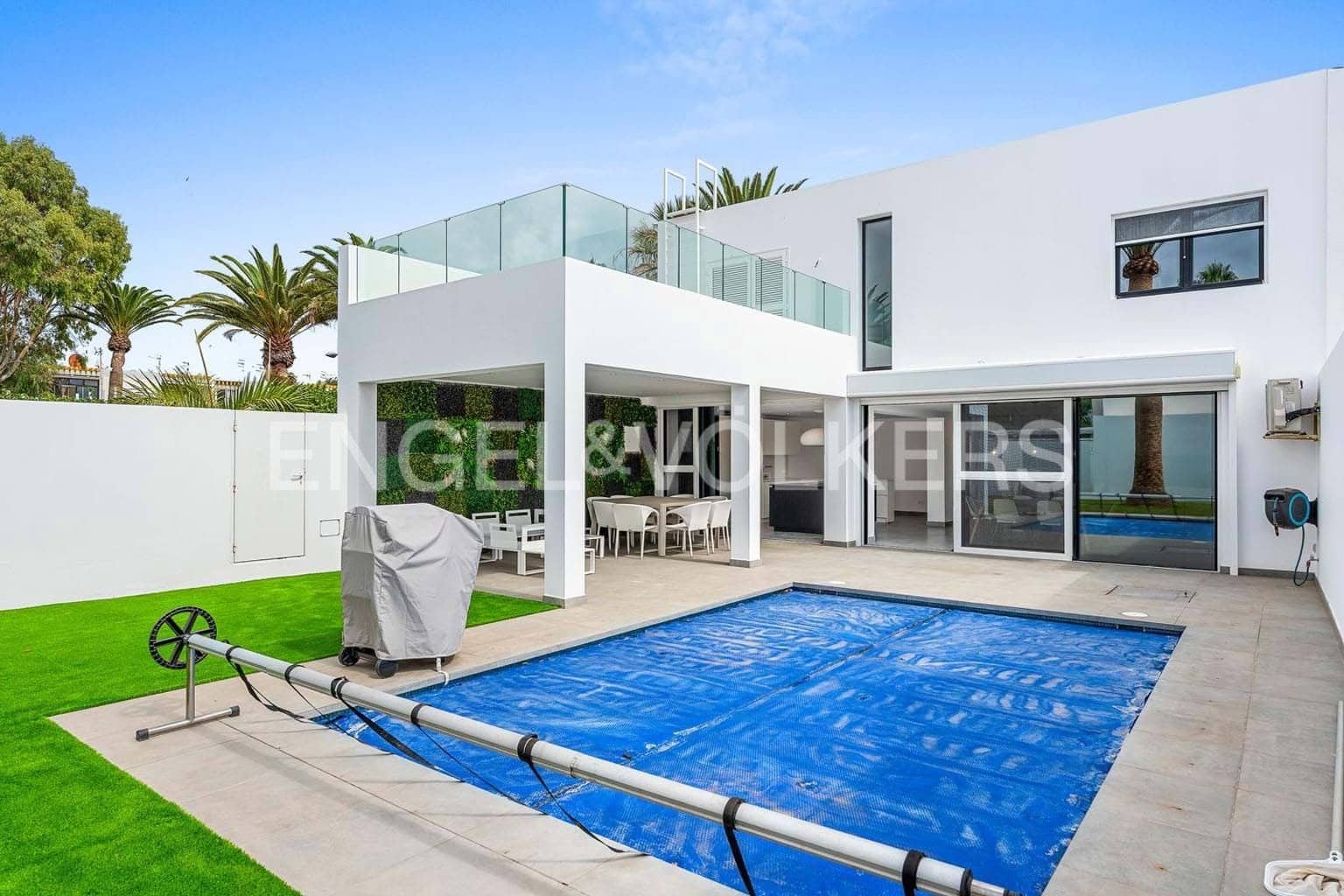 3 sovrum Villa till salu i Costa del Silencio med pool garage - 895 000 € (Ref: 9018694)