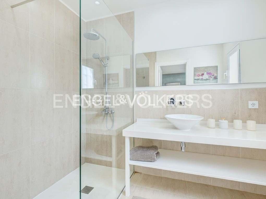 5 sypialnia Willa na sprzedaż w Palm-Mar z basenem - 1 200 000 € (Ref: 9018695)