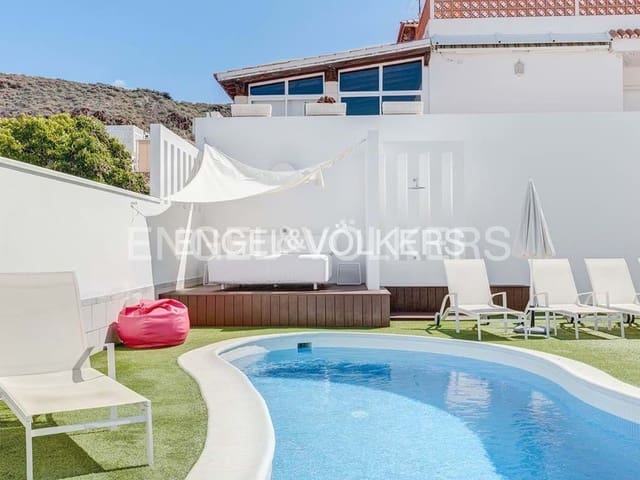 5 soveværelse Villa til salg i Palm-Mar, Arona med swimmingpool - € 1.200.000 (Ref: 9018695)