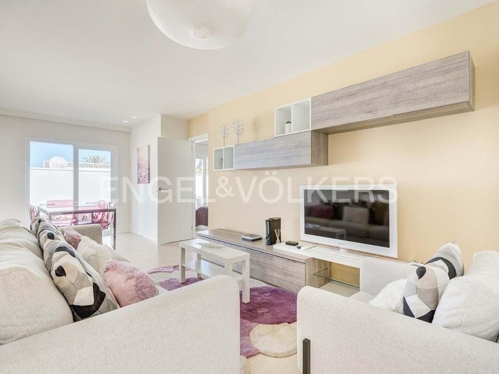 5 soverom Villa til salgs i Palm-Mar med svømmebasseng - € 1 200 000 (Ref: 9018695)