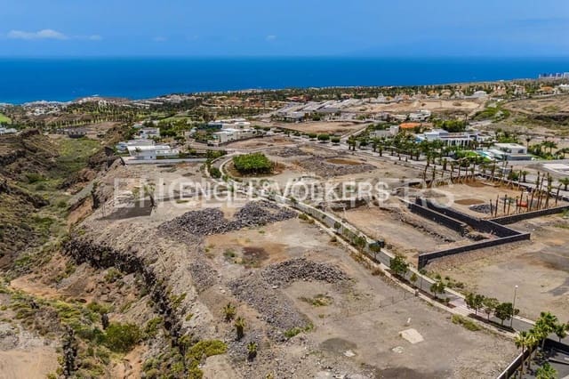 Undeveloped Land for sale in Costa Adeje, Adeje - € 2,300,000 (Ref: 9047161)