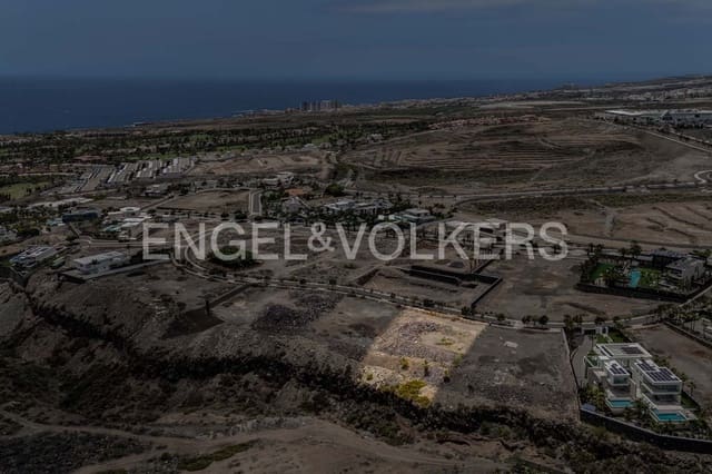 Undeveloped Land for sale in Costa Adeje, Adeje - € 2,300,000 (Ref: 9047161)
