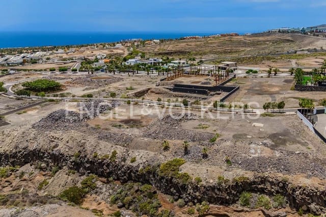 Undeveloped Land for sale in Costa Adeje, Adeje - € 2,300,000 (Ref: 9047161)