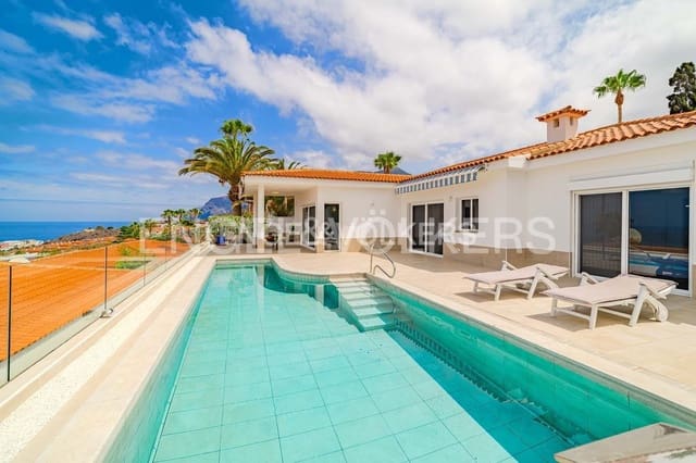 3 soveværelse Villa til salg i Puerto Santiago, Santiago del Teide med swimmingpool - € 1.250.000 (Ref: 9066994)