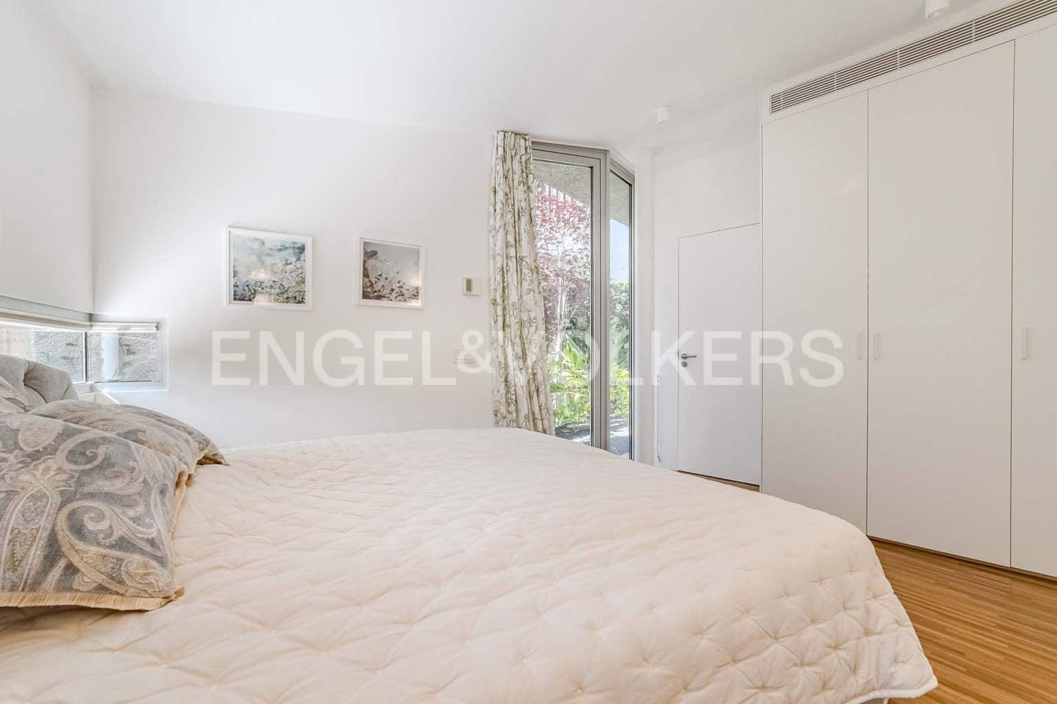 4 bedroom Villa for sale in Guia de Isora with pool garage - € 3,500,000 (Ref: 9079695)