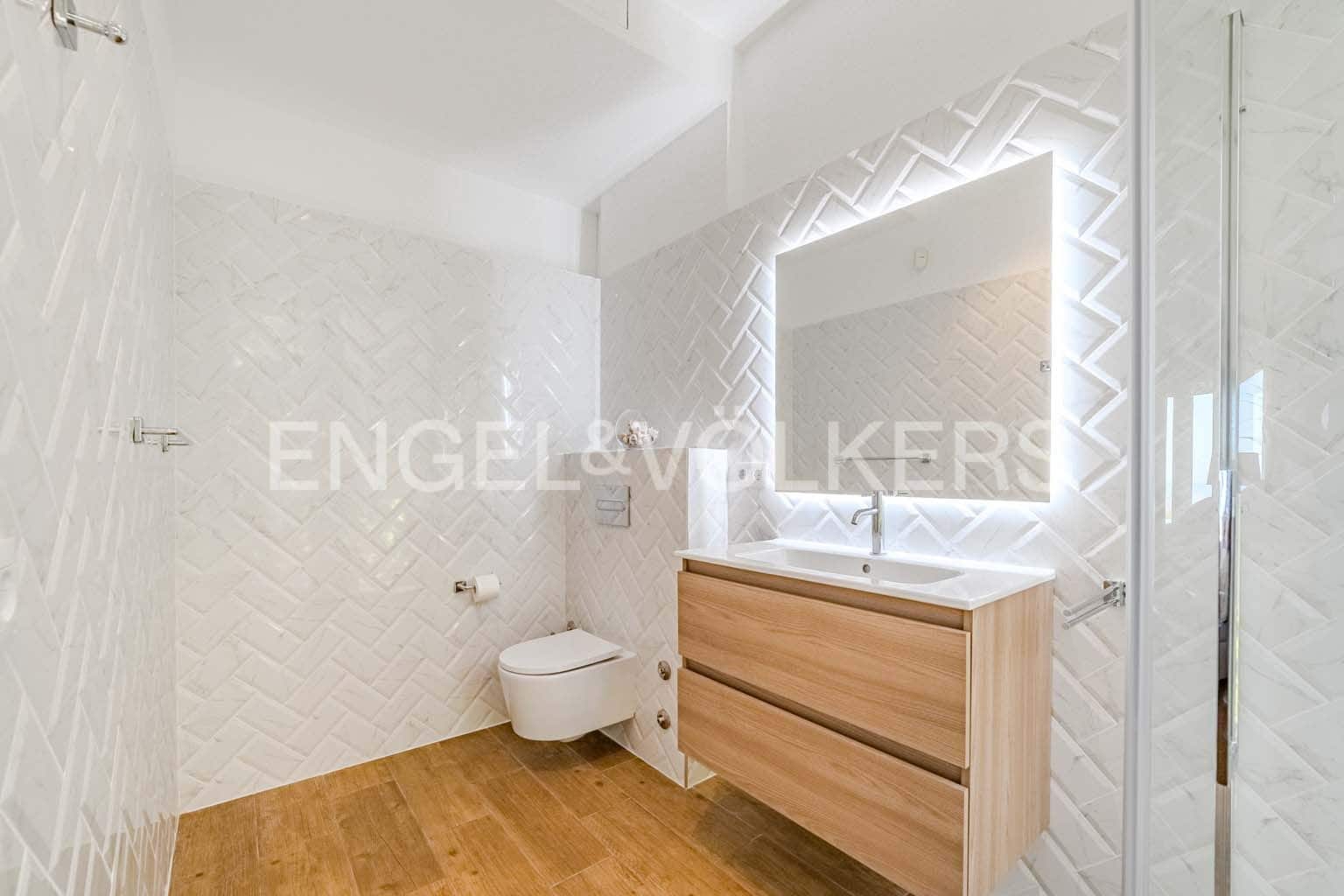 4 bedroom Villa for sale in Guia de Isora with pool garage - € 3,500,000 (Ref: 9079695)