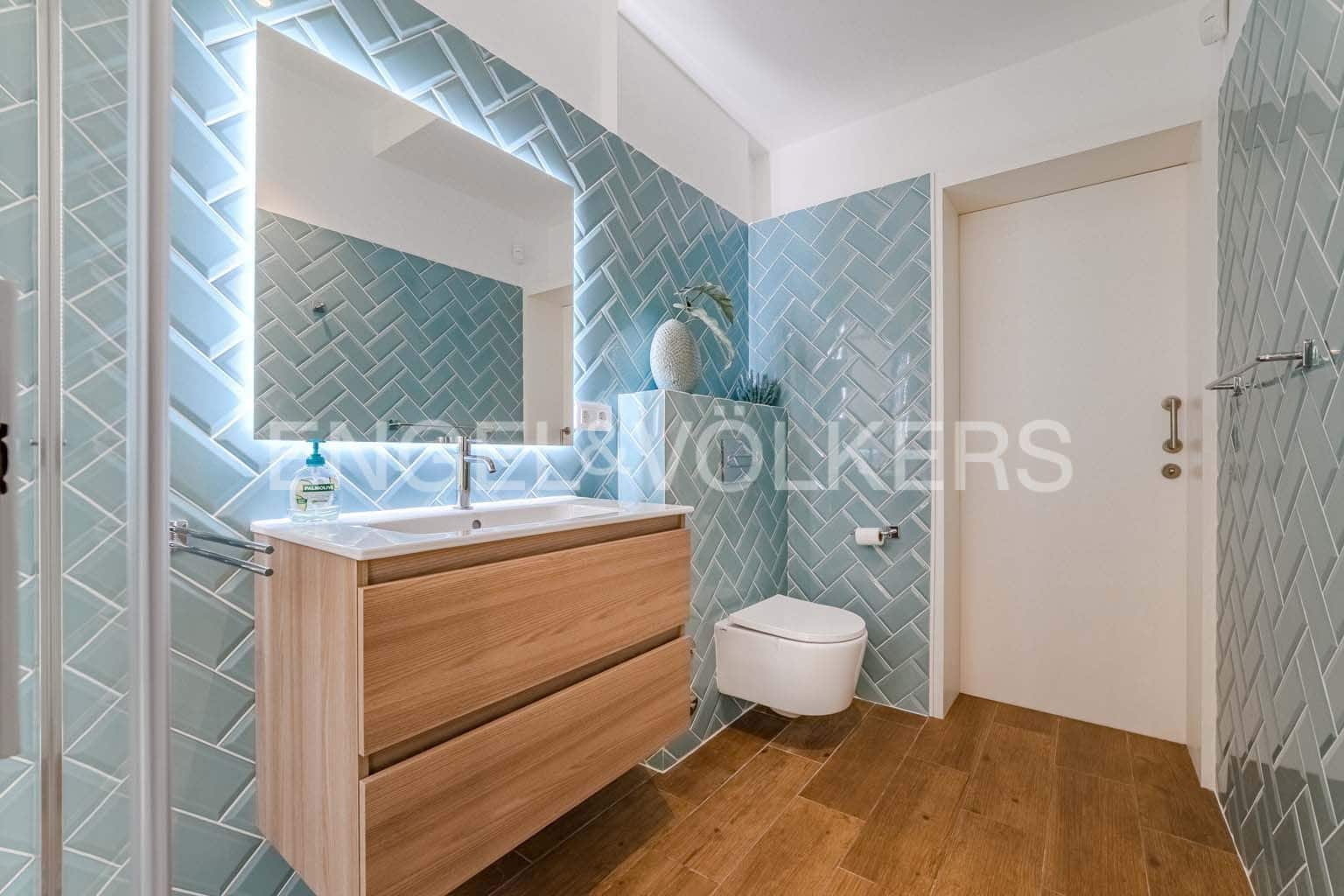 4 bedroom Villa for sale in Guia de Isora with pool garage - € 3,500,000 (Ref: 9079695)