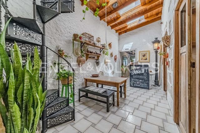 4 slaapkamer Villa te koop in San Miguel de Abona - € 470.000 (Ref: 9109809)