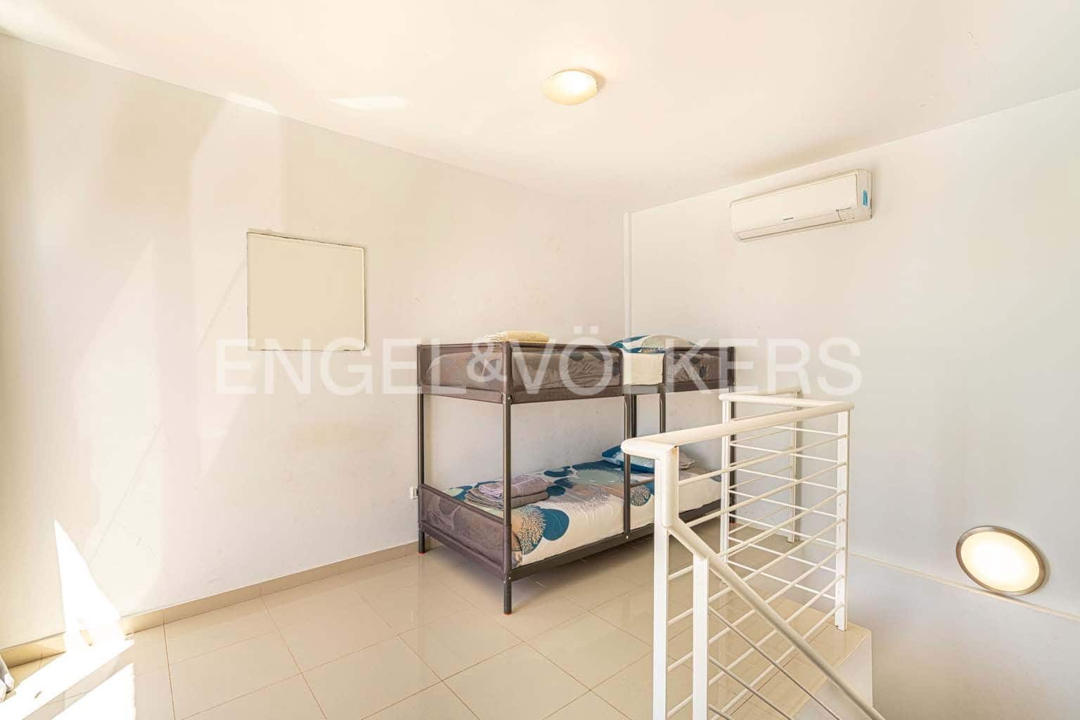 2 soveværelse Lejlighed til salg i Palm-Mar med swimmingpool - € 385.000 (Ref: 9136228)