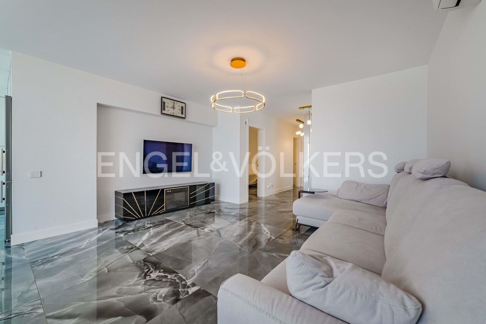 4 bedroom Villa for sale in Costa Adeje with pool - € 2,350,000 (Ref: 9138801)