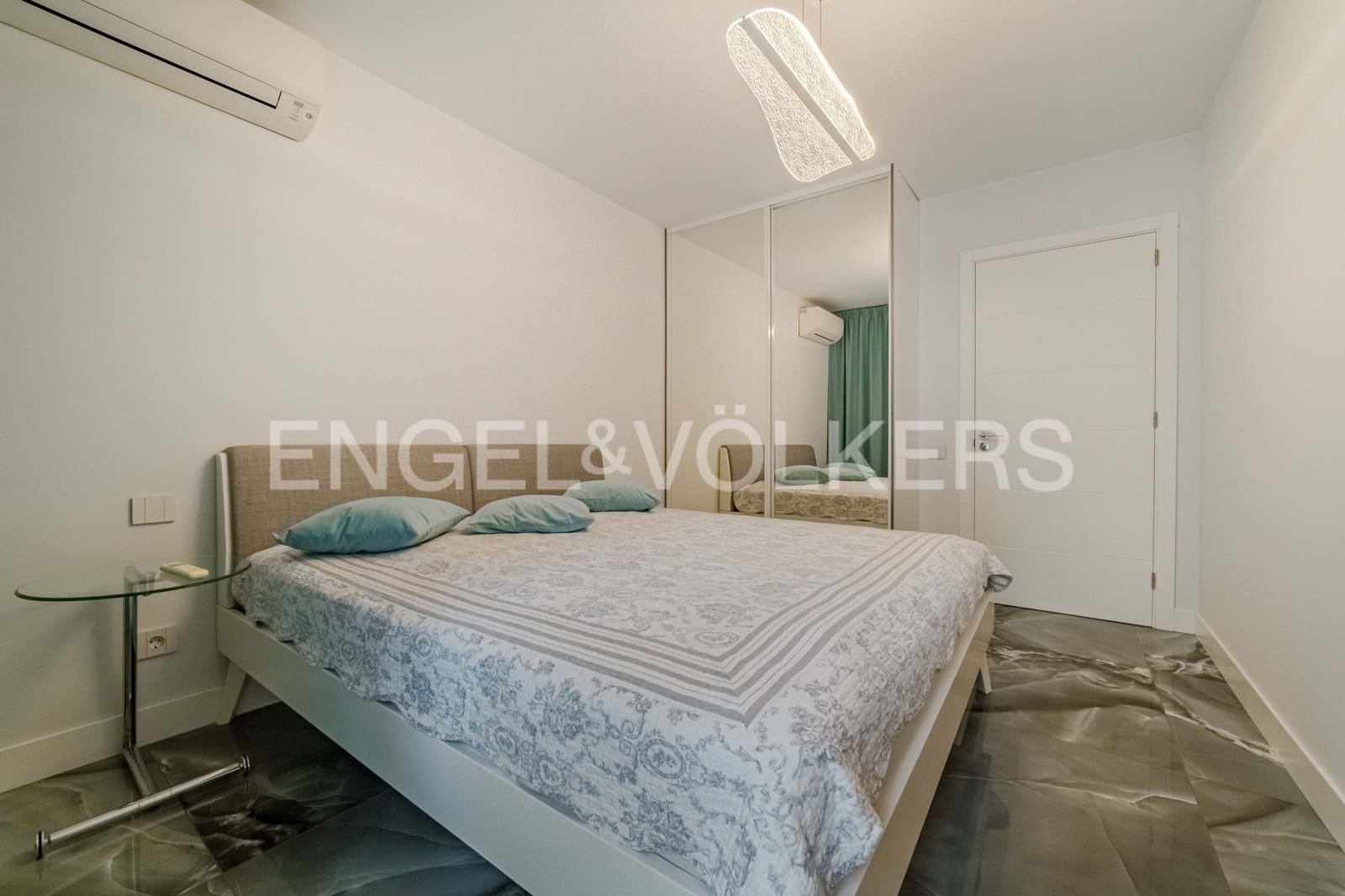 4 bedroom Villa for sale in Costa Adeje with pool - € 2,350,000 (Ref: 9138801)