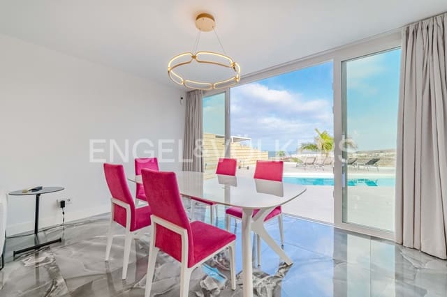 4 sypialnia Willa na sprzedaż w Costa Adeje, Adeje z basenem - 2 350 000 € (Ref: 9138801)