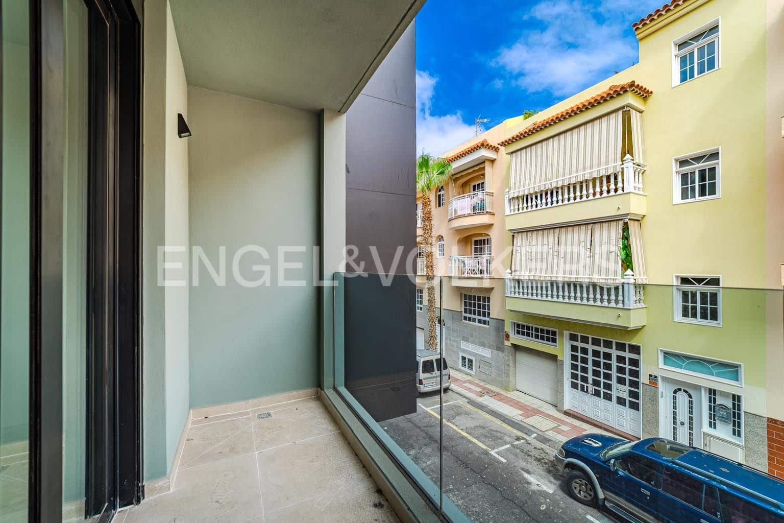 2 soveværelse Lejlighed til salg i Playa San Juan - € 312.000 (Ref: 9147593)