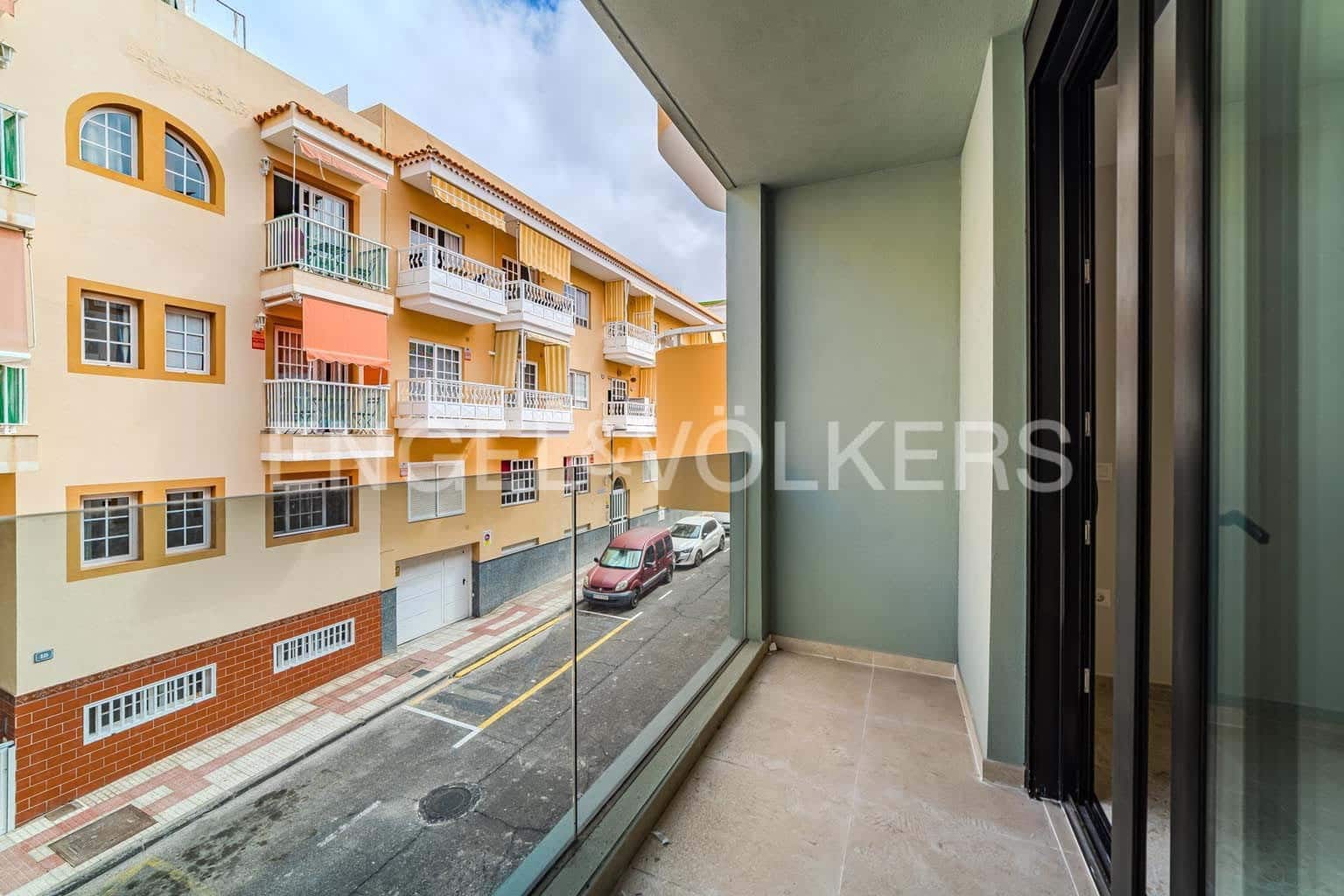 2 soveværelse Lejlighed til salg i Playa San Juan - € 312.000 (Ref: 9147593)