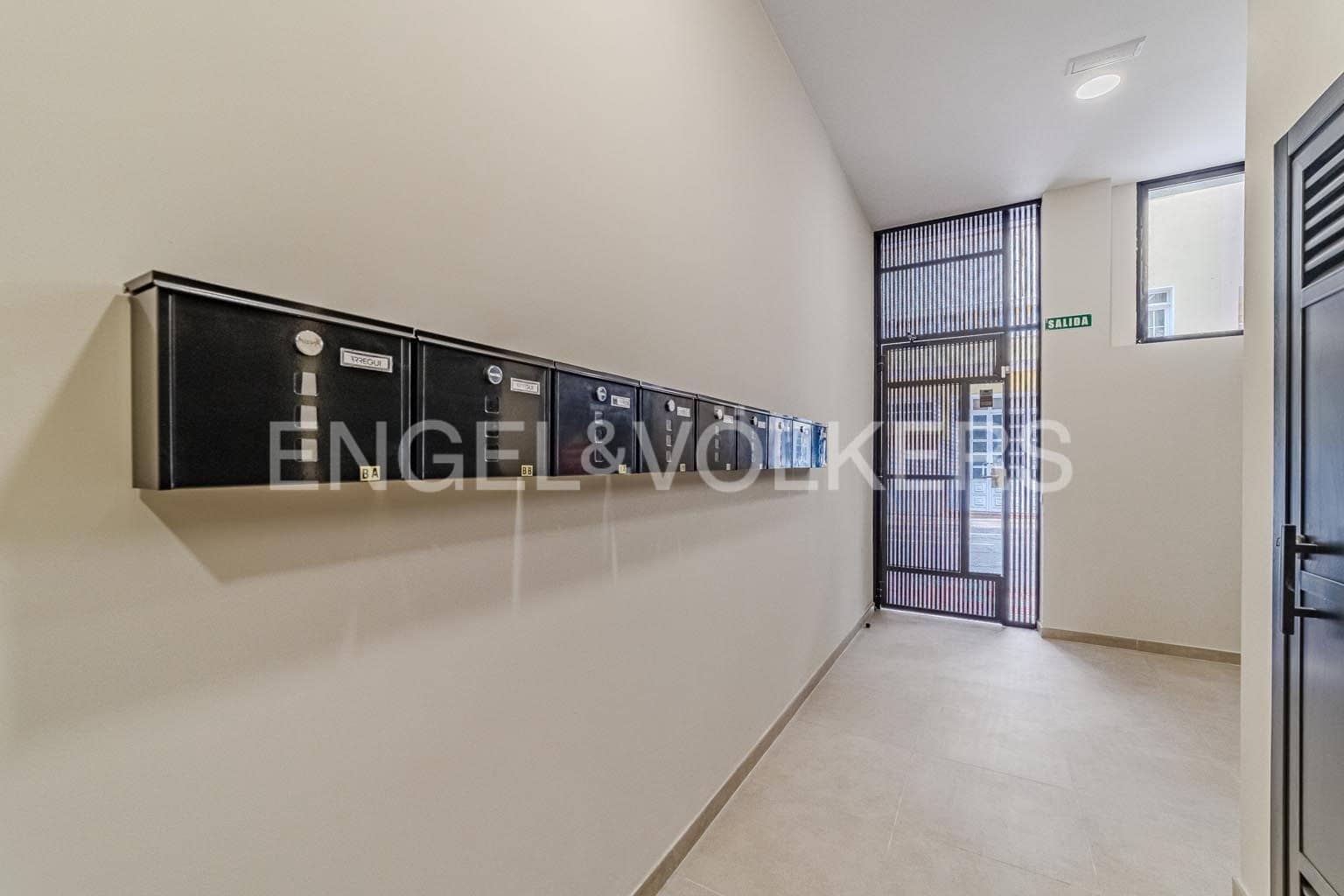 2 soveværelse Lejlighed til salg i Playa San Juan - € 312.000 (Ref: 9147593)