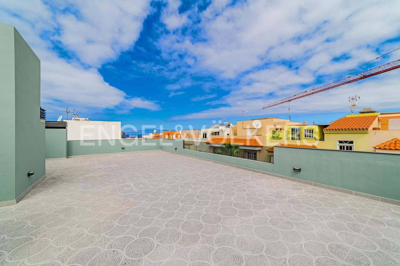 2 soveværelse Lejlighed til salg i Playa San Juan - € 312.000 (Ref: 9147593)