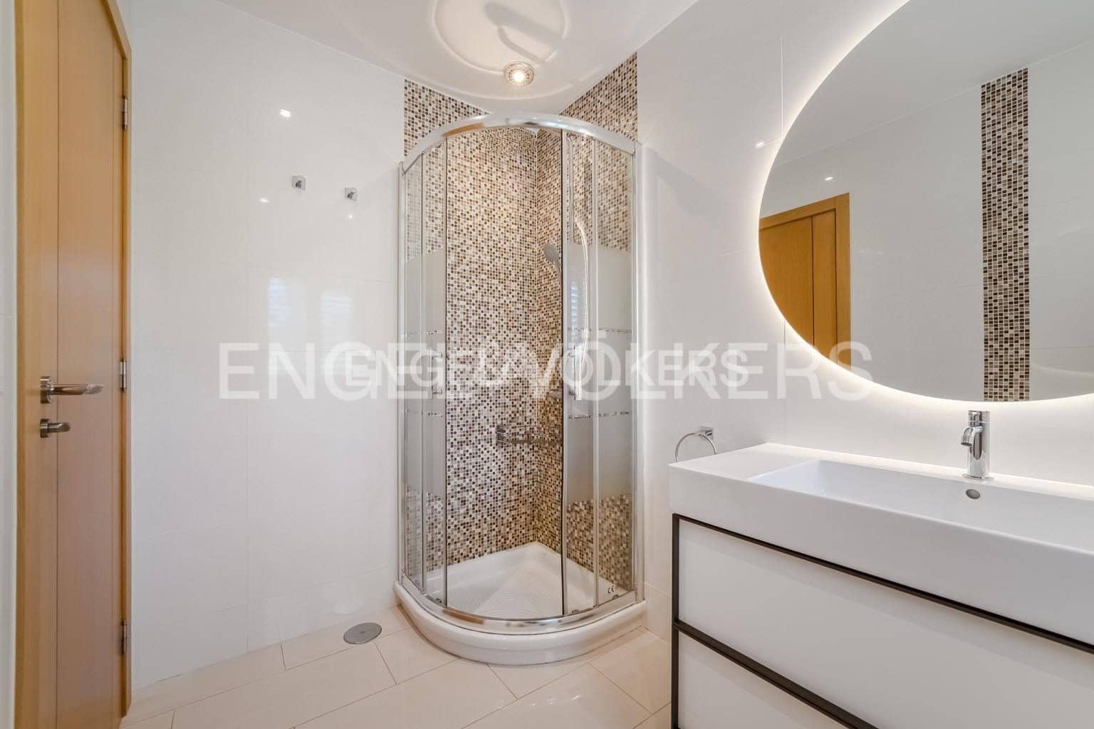 5 bedroom Villa for sale in Costa Adeje with pool garage - € 3,300,000 (Ref: 9162808)