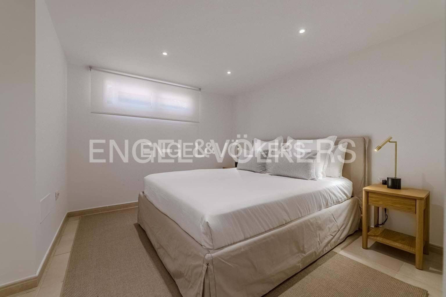 5 bedroom Villa for sale in Costa Adeje with pool garage - € 3,300,000 (Ref: 9162808)