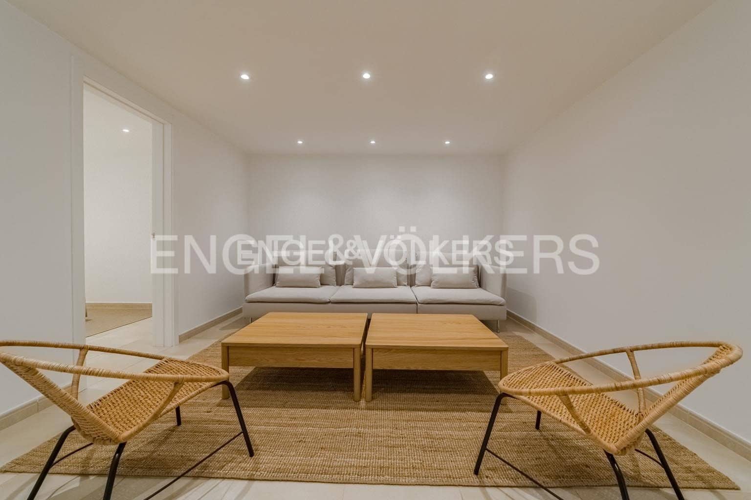 5 bedroom Villa for sale in Costa Adeje with pool garage - € 3,300,000 (Ref: 9162808)