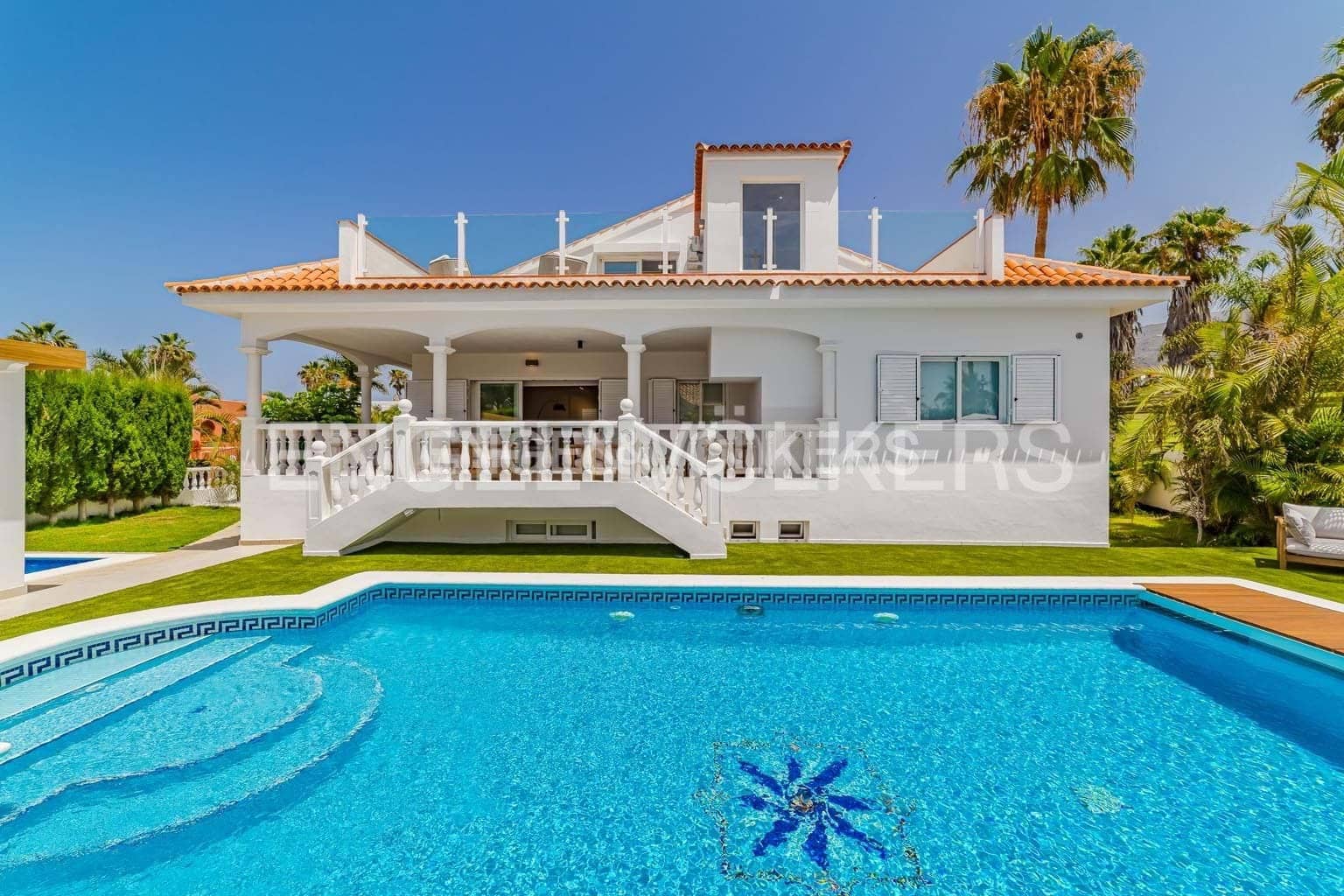 5 bedroom Villa for sale in Costa Adeje with pool garage - € 3,300,000 (Ref: 9162808)