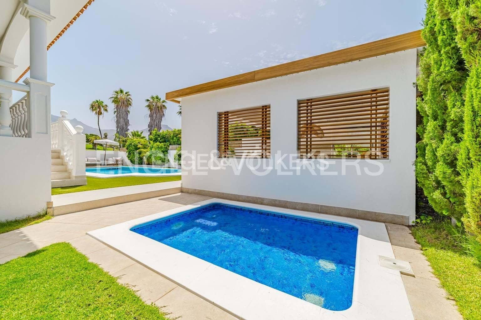 5 bedroom Villa for sale in Costa Adeje with pool garage - € 3,300,000 (Ref: 9162808)
