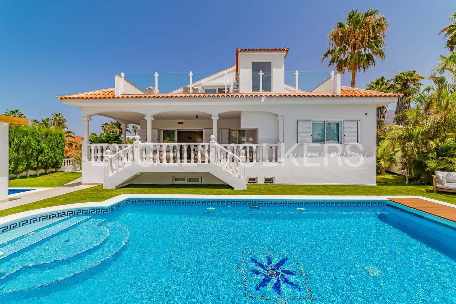 5 bedroom Villa for sale in Costa Adeje with pool garage - € 3,300,000 (Ref: 9162808)