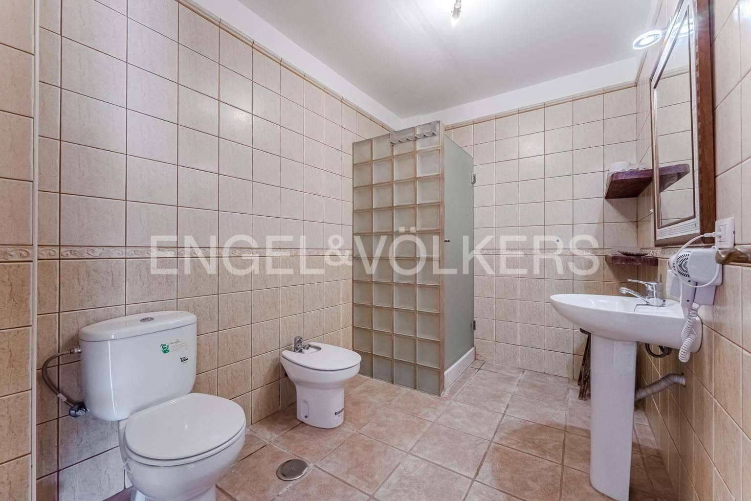 3 soveværelse Villa til salg i El Medano med garage - € 520.000 (Ref: 9162810)