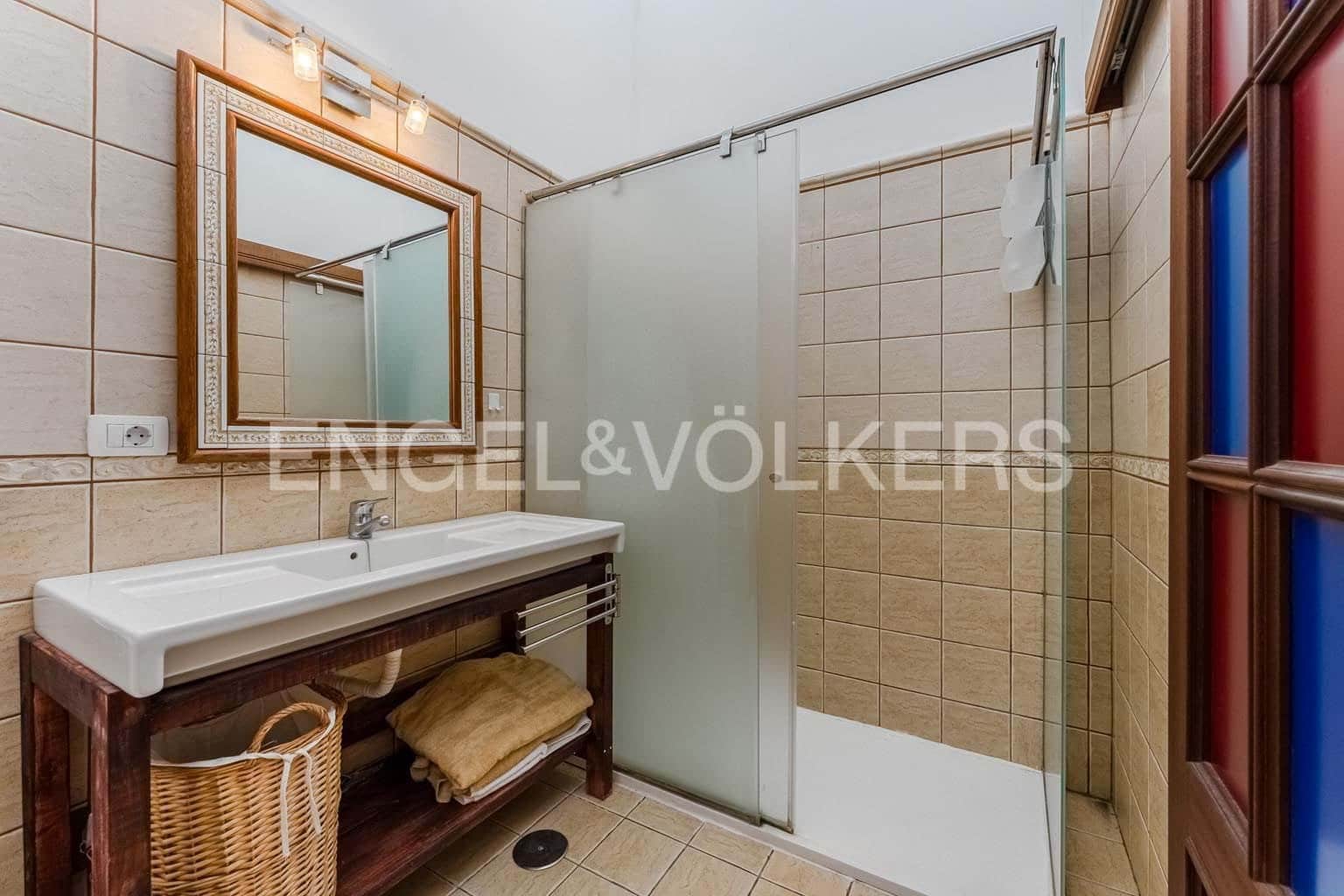 3 soveværelse Villa til salg i El Medano med garage - € 520.000 (Ref: 9162810)