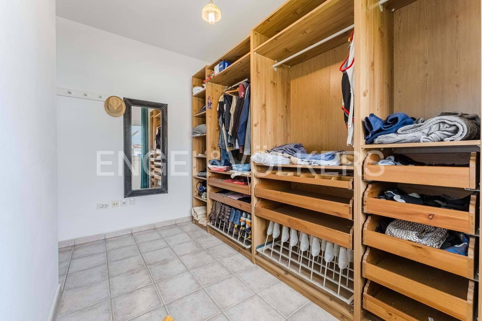 3 soveværelse Villa til salg i El Medano med garage - € 520.000 (Ref: 9162810)