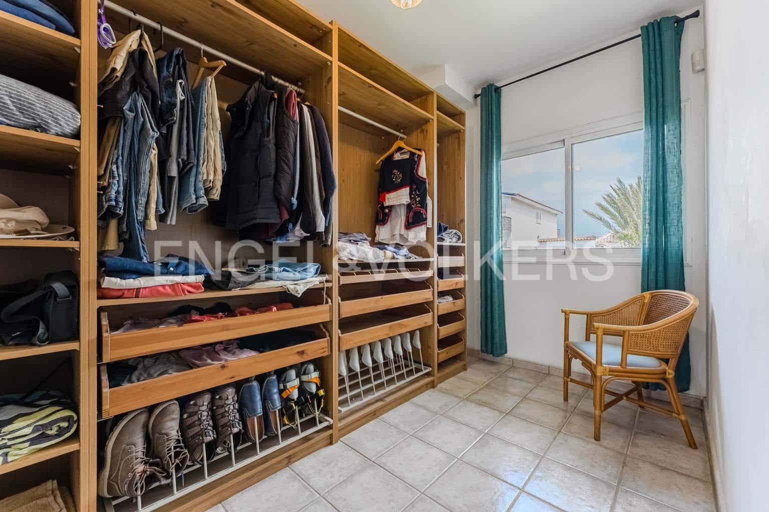 3 soveværelse Villa til salg i El Medano med garage - € 520.000 (Ref: 9162810)