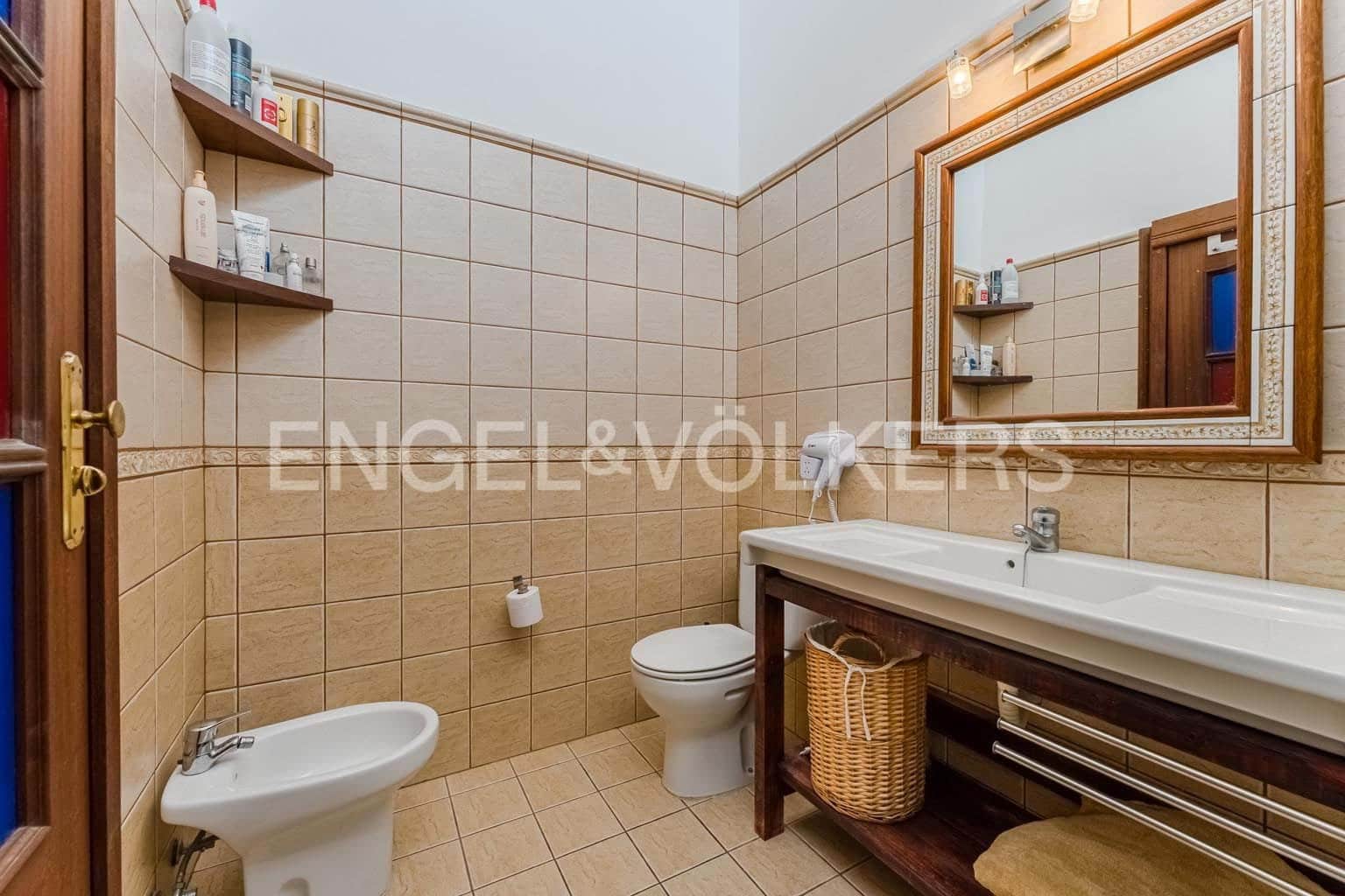 3 soveværelse Villa til salg i El Medano med garage - € 520.000 (Ref: 9162810)