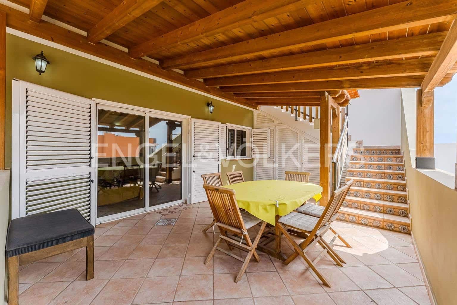 3 soveværelse Villa til salg i El Medano med garage - € 520.000 (Ref: 9162810)