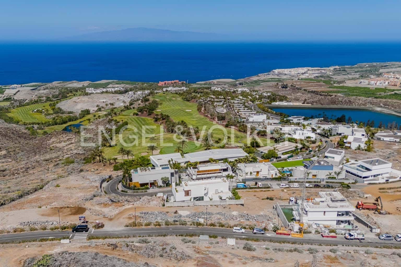 Grunde uden byggetilladelser til salg i Guia de Isora - € 2.490.000 (Ref: 9171889)