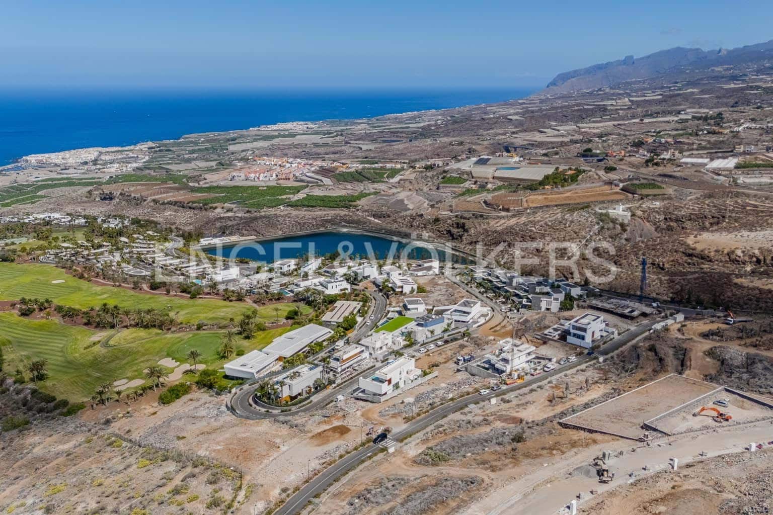 Grunde uden byggetilladelser til salg i Guia de Isora - € 2.490.000 (Ref: 9171889)