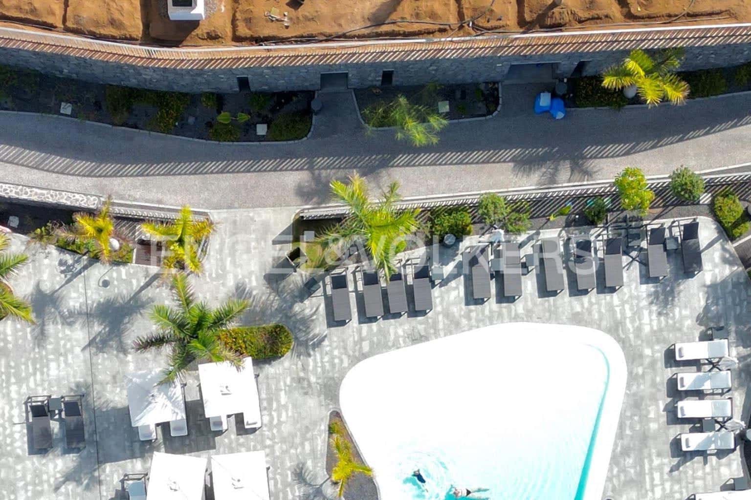 2 soverom Leilighet til salgs i Guia de Isora med svømmebasseng - € 1 175 000 (Ref: 9175691)