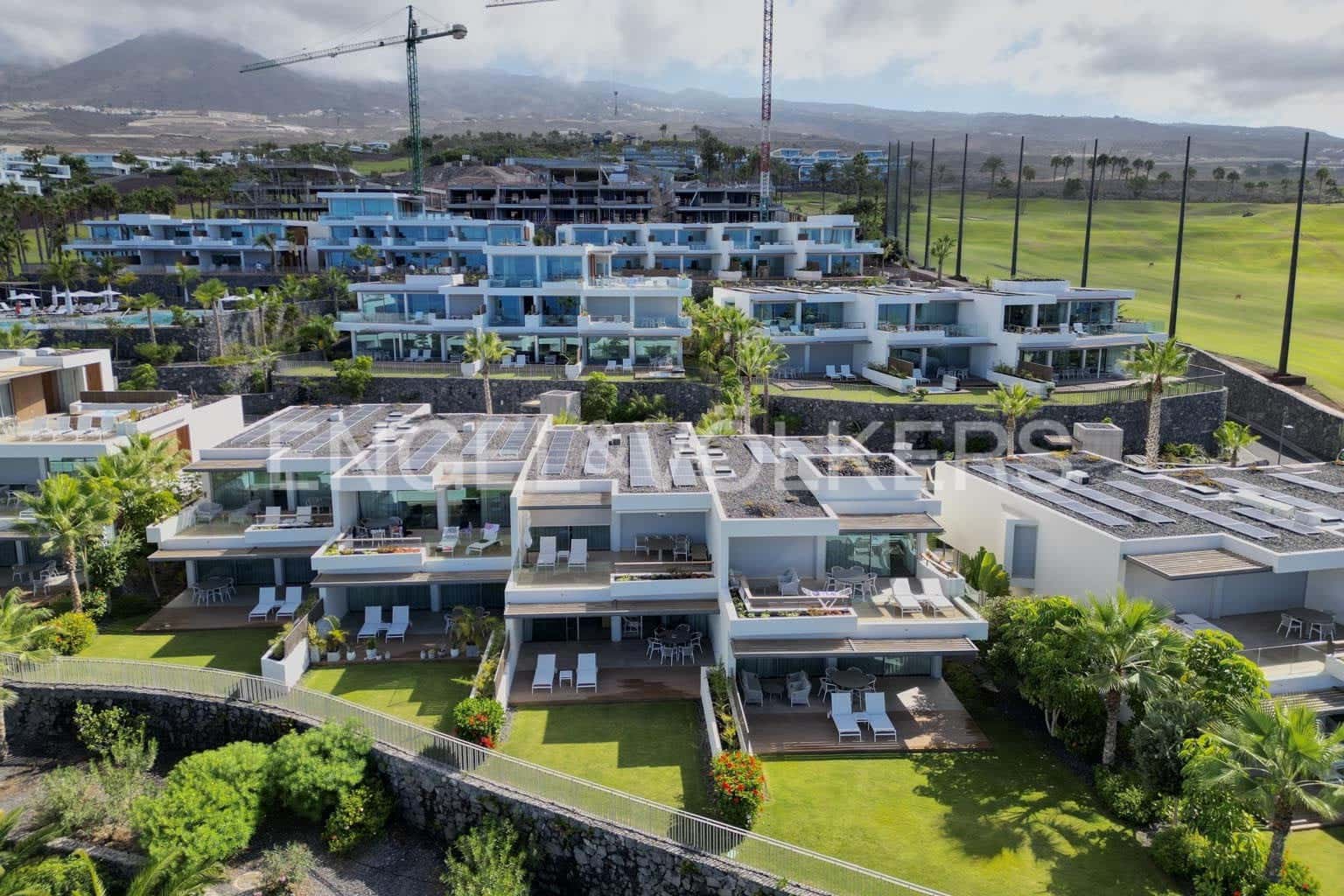 2 soverom Leilighet til salgs i Guia de Isora med svømmebasseng - € 1 175 000 (Ref: 9175691)