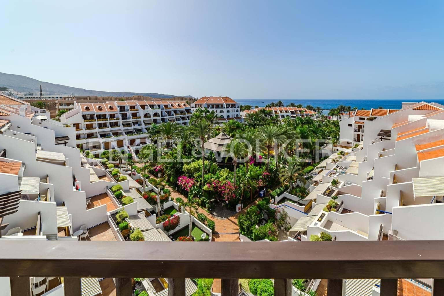 2 soverom Leilighet til salgs i Playa de las Americas med svømmebasseng - € 1 255 000 (Ref: 9189874)