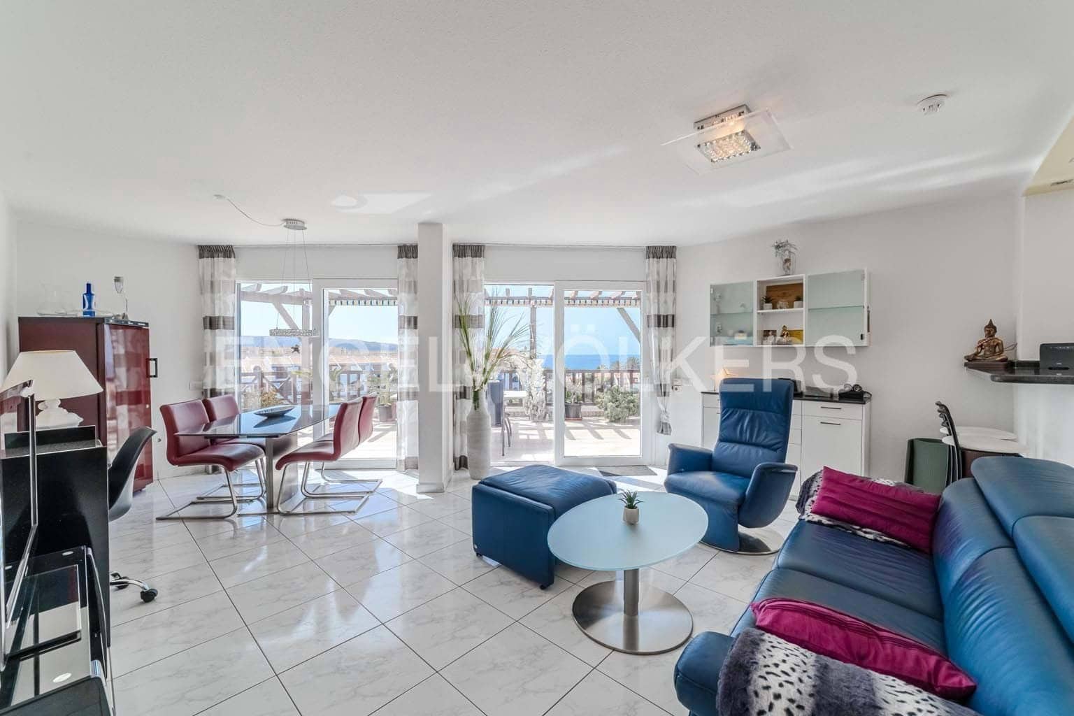 2 soverom Leilighet til salgs i Playa de las Americas med svømmebasseng - € 1 255 000 (Ref: 9189874)