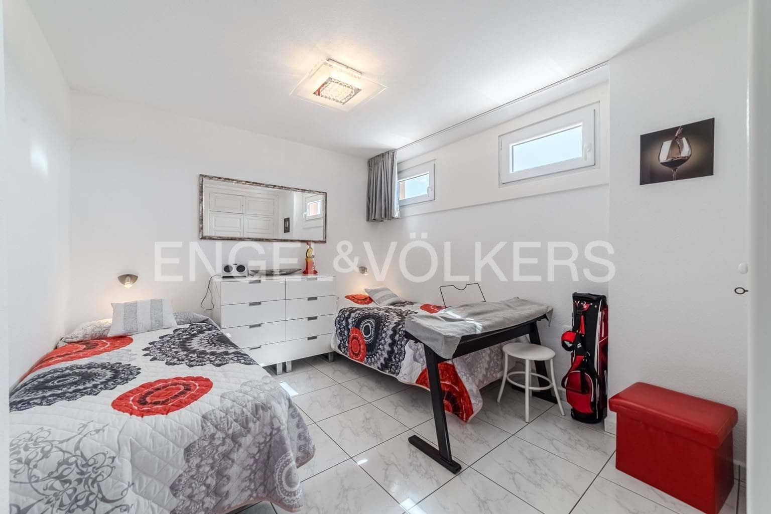 2 soverom Leilighet til salgs i Playa de las Americas med svømmebasseng - € 1 255 000 (Ref: 9189874)