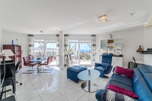 2 soveværelse Lejlighed til salg i Playa de las Americas, Arona med swimmingpool - € 1.255.000 (Ref: 9189874)