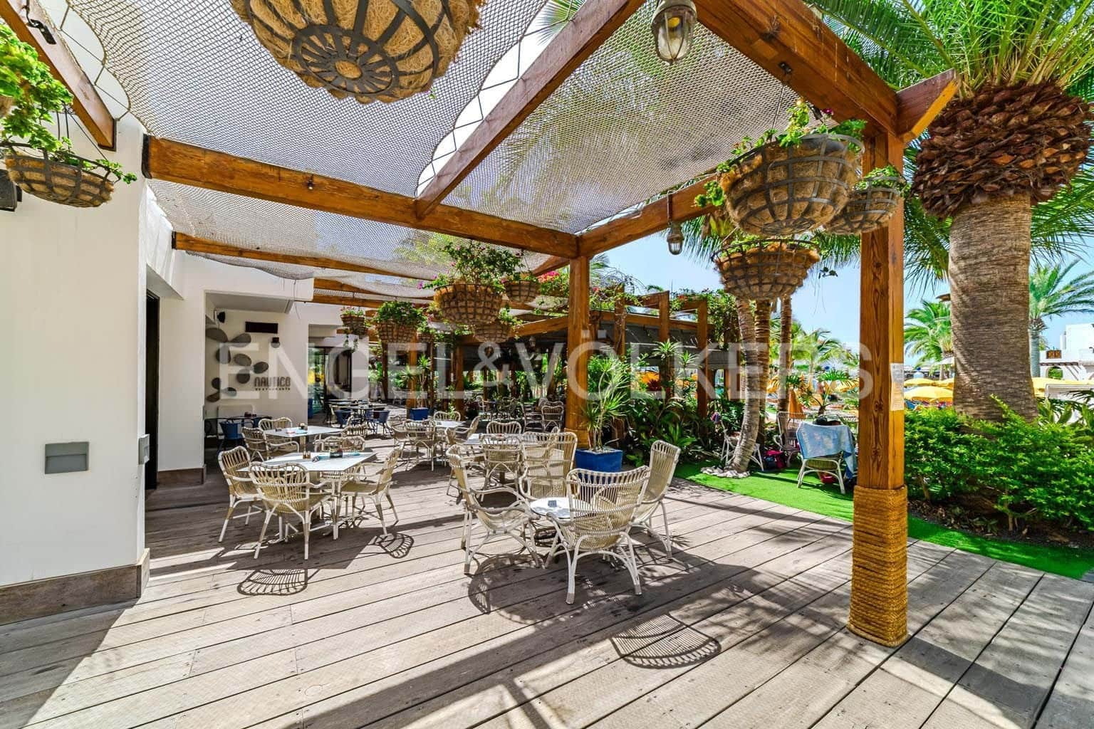 2 soverom Leilighet til salgs i Playa de las Americas med svømmebasseng - € 1 255 000 (Ref: 9189874)