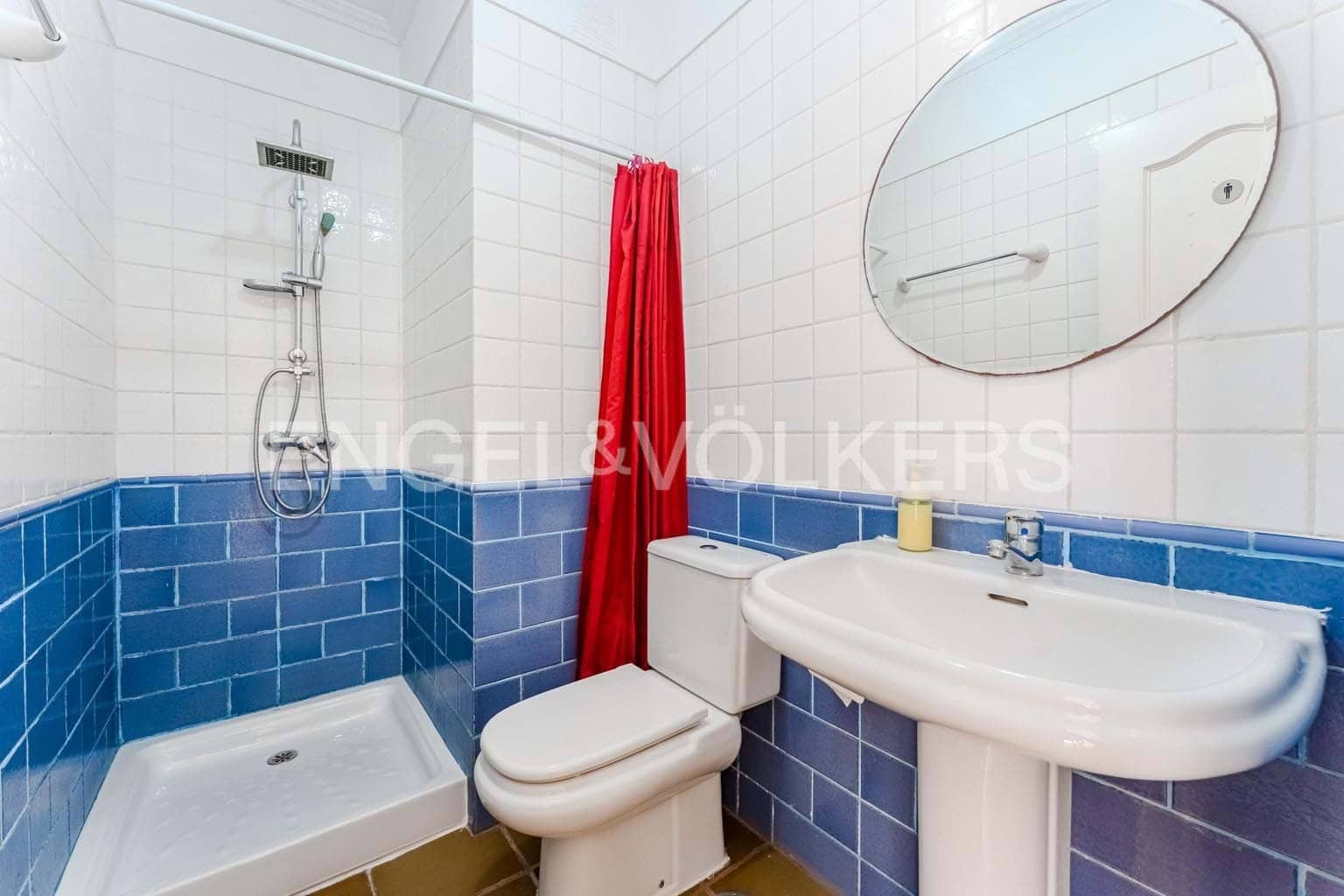 4 soveværelse Villa til salg i El Medano med swimmingpool garage - € 750.000 (Ref: 9191613)