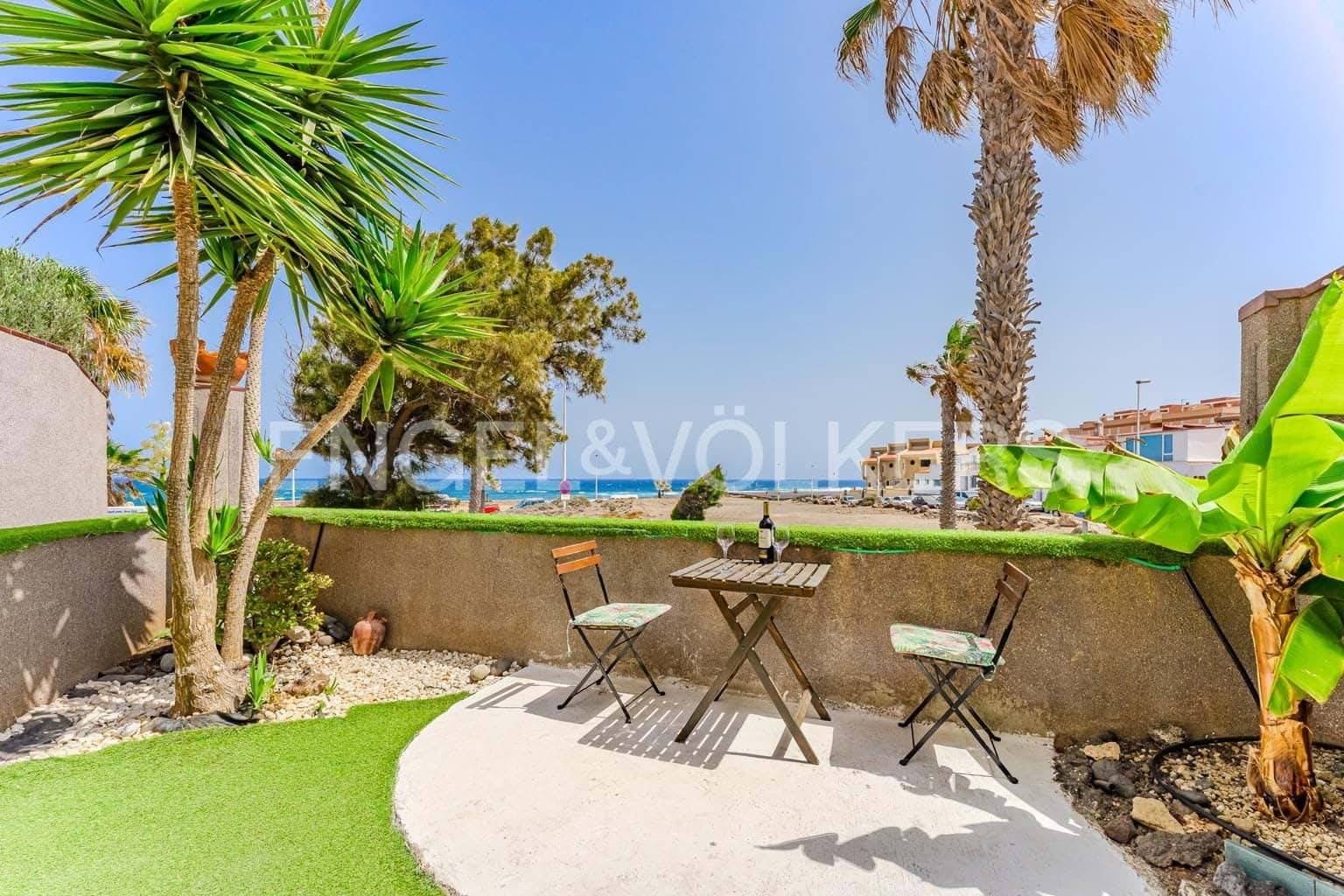 4 soveværelse Villa til salg i El Medano med swimmingpool garage - € 750.000 (Ref: 9191613)