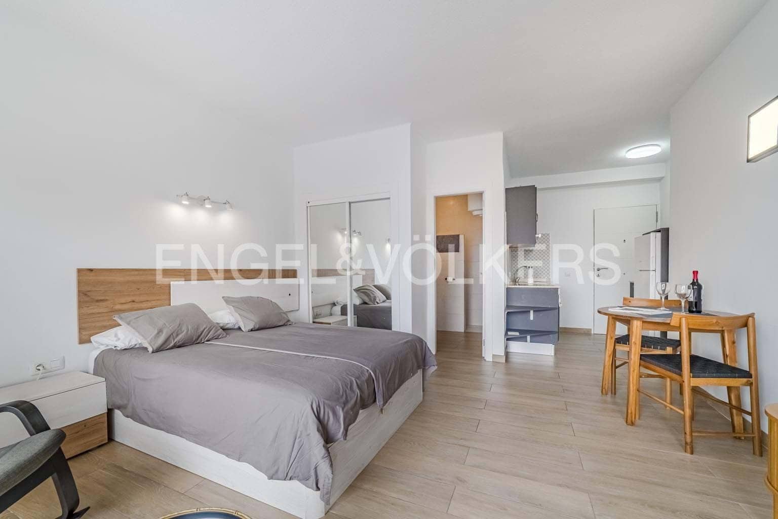 Apartament na sprzedaż w Playa Paraiso - 215 000 € (Ref: 9201709)