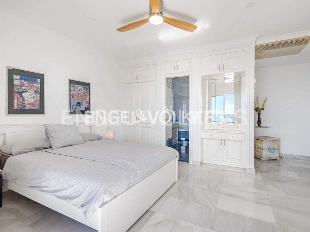 3 bedroom Apartment for sale in Santiago del Teide with pool garage - € 980,000 (Ref: 9201710)